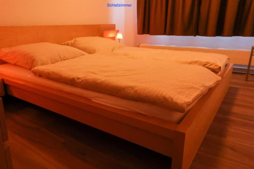Freundliche Wohnung Mit Parkplatz Und Terrasse Neubrandenburg Exteriör bild