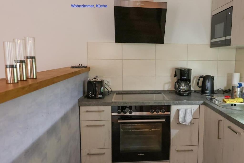 Freundliche Wohnung Mit Parkplatz Und Terrasse Neubrandenburg Exteriör bild